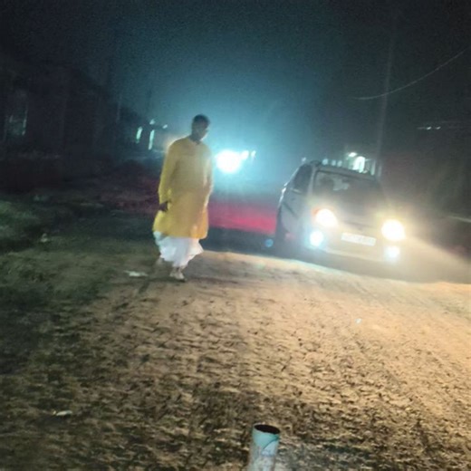 Saurav Sukla Baidya on Instagram: "গত কালকে আয়নাখাল বাজারে শুভ অধিবাসের মাধ্যমে আমাদের গ্রামে ১৬ প্রহর ব্যাপী শ্রী শ্রী হরিরাম মহাযজ্ঞের শুভারম্ভ হলো। এই পবিত্র অধিবাস সম্পন্ন করেন— বৃন্দাবন দাস বাবাজি (গোপাল বাবাজি)। ভগবানের কৃপায় এই মহাযজ্ঞ সকলের জীবনে শান্তি, ভক্তি ও কল্যাণ বয়ে আনুক। হরে কৃষ্ণ 🙏🌸 #Aynakhalbazar @highlight"