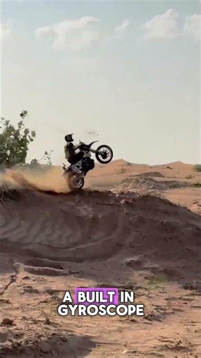 This Remote Controlled Motorcycle Can’t Tip Over