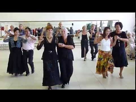 La danse "BOSTON" ! Danser en Groupe !