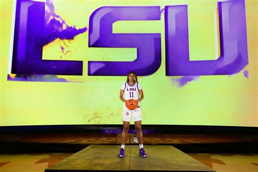 5-star LSU commit ZaKiyah Johnson shares 1-word reaction as the Lady Tigers maintain their undefeated run this season
