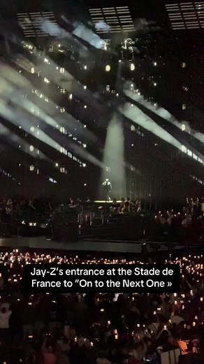 Jay-Z entrance Stade de France to On to the Next One