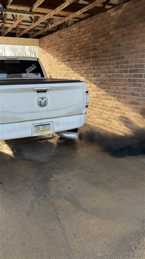 unpractical_6.7 (@unpractical_6.7)’s video of rev limiter