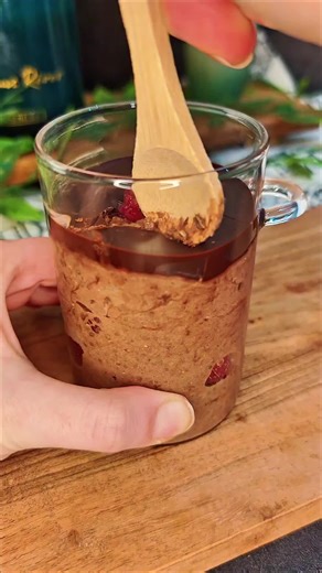 Chia Pudding aux Framboises et Chocolat