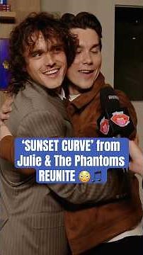 ‘SUNSET CURVE’ from Julie & The Phantoms REUNITE 😳🎵 #jatp #julieandthephantoms #charliegillespie