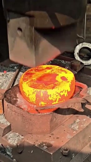 Powerful Hot Metal Shaping Technology #MetalProcessing #HeavyMachinery #FactoryMachines