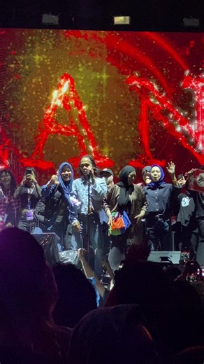 Mamaa JiwaSlank🔥#slank #mamaslank#konsermakassar #seventeenagersproject #slank