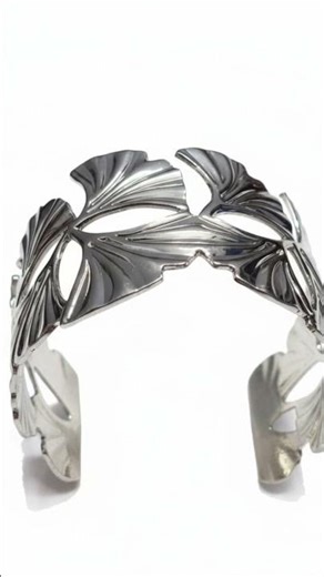 Elegant and beautiful bracelet. Details in description ✨