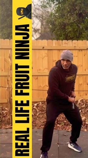 THE REAL LIFE FRUIT NINJA! #sword #fruitninja #pineapple