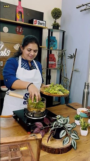 Today's special at Spicy Samayal's kitchen - Spinach Village Curry #shorts #spinach