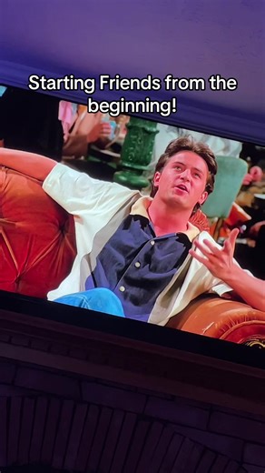 Can’t believe I’ve never watched this from the beginning! #friends #ross #rachel