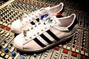 Run DMC x adidas Originals ‘My adidas’ 25th Anniversary Superstar 80s | Inside The Sneakerbox Shoe Review