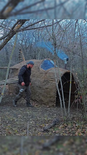 #bushcraft #survival #shelterbuilding #outdoorlife #foryoupage❤️❤️