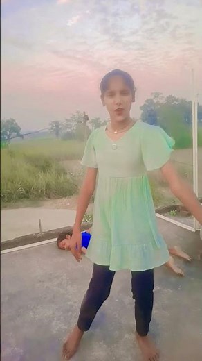 Trending song shorts #dance #@Anvi vlog official