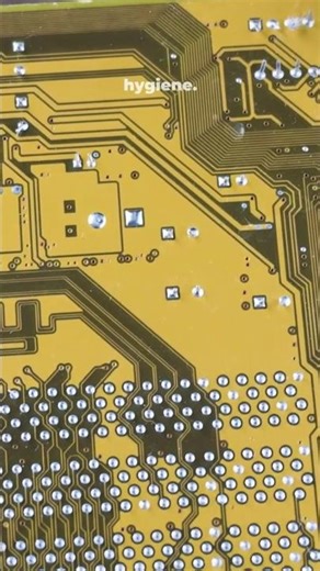 Why Do PCB Traces Look Curved? 🤔#PCB #Electronics #Engineering