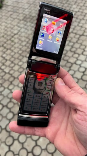 Exploring the Original Nokia N76 Black from 2007