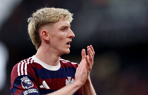 Liverpool make Anthony Gordon decision as Arne Slot warned of ‘shocking’ decision