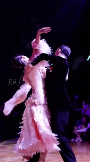 Looking back at the 78th Australian Dancesport Championship, it was an honour to have won the Under 21 Standard and New vogue being presented both the Frank South - my grandfathers trophy and the Barrie & Joan Marr lady’s new vogue trophy. A moment that will be cherished and remembered for years to come🪩✨ #dancers #getfit #elitedance #australiandance #champions #australianchampions #wdsf #wdc #starballroom #bentleigh #EDA #ballroom #latin