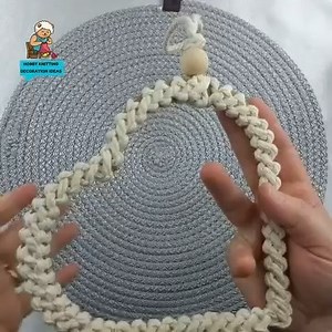 66K views · 1K reactions | Step by step easy macrome heart wall hanging tutorial 﫶勺 Heart mold 19 x 16 cm 5 m ecru color rope 20mm wooden beads | Hobby Knitting Decoration Ideas | Facebook