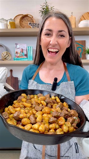 I can't pass up a chance to eat steak. These steak bites and gnocchi are easy AND delicious! https://thestayathomechef.com/steak-bites-and-gnocchi/ | The Stay At Home Chef