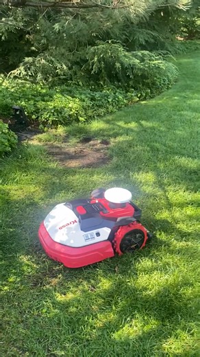 How It Works: Robotic Lawn Mower in Action | NatureWorks Landscape