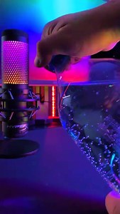 Kalau lo pakai HyperX Quadcast S, jangankan detail suara ASMR, suara hati lo juga bisa kedengeran deh kayanya~ Karena, Quadcast S punya fitur ini buat lo: 🎙 Control Adjustment > buat atur sensitivitas suara yang ditangkap 🎙 4 Mode Pollar Pattern > buat mengoptimalkan fokus dan jangkauan suara 🎙 Internal Pop Filter > buat menghaluskan suara bising dan mengganggu Mana fitur yang jadi favorit lo? _ _ _ _ _ _ _ _ _ _ _ PENGUMUMAN 🔊 Share gaming gear HyperX yang lo punya di Instastory, dapatkan H