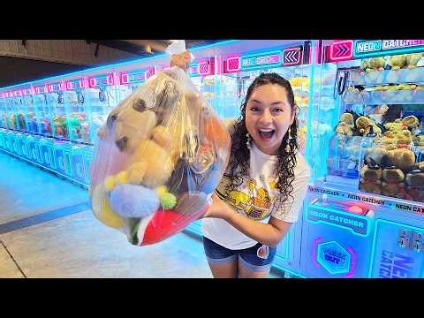 Huge Arcade at the Central Florida Fair with Claw Machines!!!