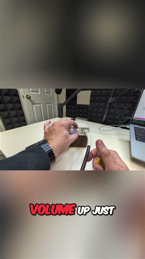 10 Watt Guitar Amp: Sound Test & Features Explained #shorts