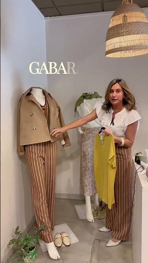 Pantalón rayado tendencia | 2 formas de llevarlo (chaleco o gabardina)