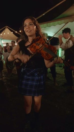 Fiddle power!!! #violin #irishmusic #celticrock #livemusic #fantasy
