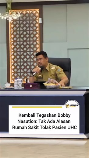 MEDAN TERKINI on Instagram: "Program berobat gratis menggunakan KTP di Sumut menjadi kebanggaan warga di Sumut. Naun banyak keluhan di lapangan karena rumahsakit menolak pasien berobat dengan KTP. Hal ini jelas menjadi perhatian serius Gubsu Bobby Nasution. Dalam rapat dengan Kepala Dinas Kesehatan Sumut Muhammad Faisal Hasrimy dan pihak BPJS, Bobby mempertanyakan kenapa pasien yang berobat dengan KTP banyak yang ditolak. “Izin bertanya Pak Gub. Apakah program UHC masih berlaku? RSU Melati di Se