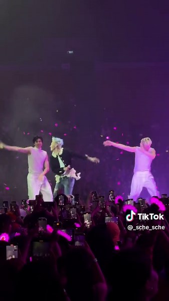 G-Dragon Concert Highlights in the Philippines