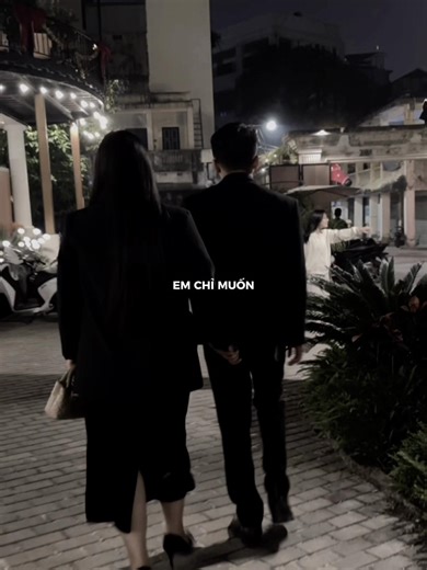 Tôi đã kết hôn với một người đàn ông cực kỳ điềm tĩnh, tử tế và say mê tôi đến mức không giấu giếm. Cuộc đời quá ngắn để lãng phí cho một người đàn ông thờ ơ, lạnh nhạt và cay nghiệt.