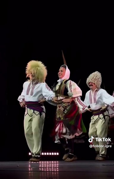 Kolo Igara iz Srbije: Tradicija i Plesni Koraci