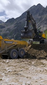 4.2K views · 83 reactions | Der Volvo EC950 beim Mega-Projekt in Kühtai in Action!  Seine Mission: Das Abtragen des Überlagerungsmaterials für den zukünftigen Speicher Kühtai. Gemeinsam mit dem Volvo A60H entfaltet er seine volle Kraft – ein unschlagbares Team! Schaut selbst ⬇️  #volvoce #volvoce_de #ascendum | Volvo Construction Equipment Deutschland | Facebook