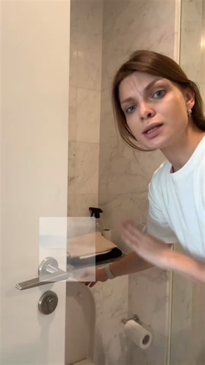 Doctor Sadovskaya on Instagram: "Real men think about their health. Yes… even when they pee. Most men pee standing up without knowing that this position can prevent the bladder from emptying completely. Leftover urine becomes the perfect environment for bacteria. ➡️ Higher risk of urinary tract infections ➡️ Higher risk of prostatitis ➡️ Higher risk of kidney stones Sitting down helps the pelvic muscles relax and allows the bladder to empty fully. A small habit that makes a big difference — espe