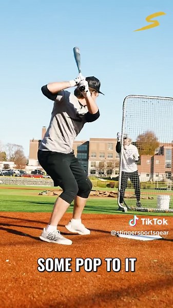 The Stinger G2 brings a forgiving barrel and serious pop, delivering the sound and feel every hitter is looking for. 💣🔥 #stingersports #bbcorbat #BatPower #baseballhitter #sweetswing #baseballgear #diamondgrind #baseballreels #baseballtraining #baseballseason