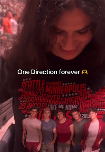 Emo tonight wearing my Take Me Home Tour shirt tonight at Harry Styles MSG show 🫶 #onedirection