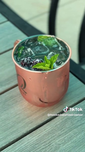 Taste Summer at Hooked Seafood and Raw Bar!