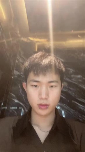 藏在玩笑里话都是蓄谋已久