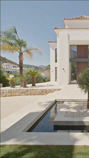 With 6,500,000€ Villa Mira can be yours. What are you waiting for?