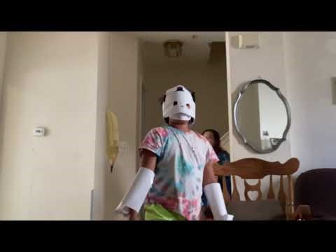 Guys I’m showing you my tarible suit and the spring lock failure ✝️✝️￼