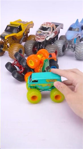 Satisfying Hot Wheels Monster Jam Mystery Machine, Megalodon, Mystery Machine 😍‼️#shorts #car #car