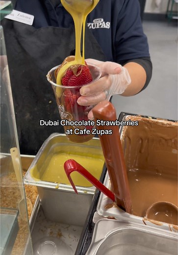 Dubai Chocolate Strawberries Review at Cafe Zupas