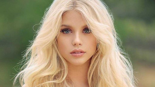 Kaylyn Slevin’s biography: age, height, birthday, parents, career