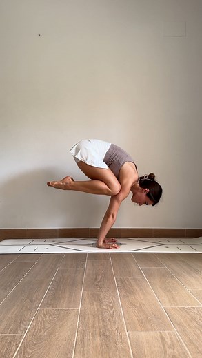 399 reactions | Three favorite variations of Crow poses are gathered, and the last one took the most time. A reminder 懶 give yourself enough time, keep going, and you will definitely get there. . . #yoga #armbalance #yogapractice #crowpose #cranepose #crowposevariation #babycrow #yogajournal #yogadaily | Diana Yoga | Facebook