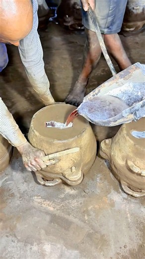 Complete process of making cooking pan by melting silver in fire.🔥