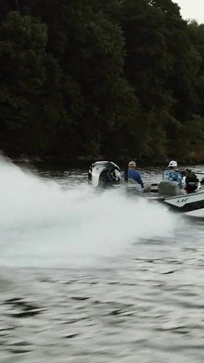 10K views · 41 reactions | The 20 XB, powered with a @yamahaoutboards 200 SHO allows for a combination of both performance and efficiency thanks to our ProMaster™ Pad Hull Design . . . #alumimumboat #aluminumboats #bassboat #bassboats #bassfishing #boating #boatlife #boatinglifestyle #boatingseason #boatday #boattrader #yamahaoutboards #newboat #newboats #boatbuilder #boatbuilders | Avid Boats | Facebook