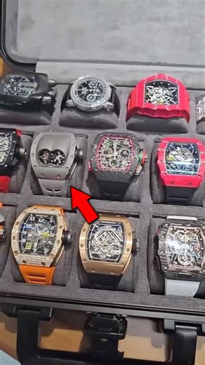 Más de $2,000,000 en esta Colección de Relojes.