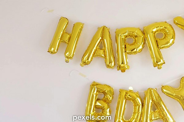 Meilleures vidéos sur le thème Joyeux Anniversaire
