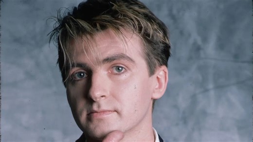 “I played it with the band and it sounded like a bag of…”: How Neil Finn created Crowded House's classic hit